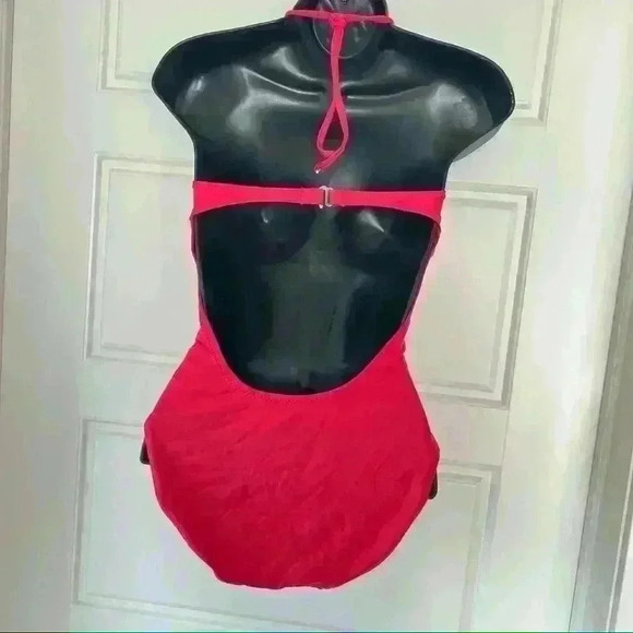 RED BATHING SUIT BACKLESS ONE PIECE WITH BACK STRAP NECK  TIE SIZE SMALL - Picture 4 of 5